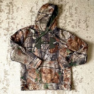 Under Armour Hoodie with RealTree camo